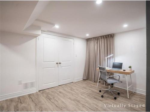 Lower-23 Thorley Drive, Hamilton, ON - Indoor Photo Showing Other Room