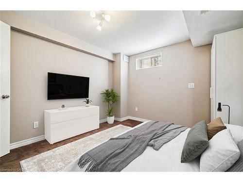 2428 Salcome Drive, Oakville, ON - Indoor Photo Showing Bedroom