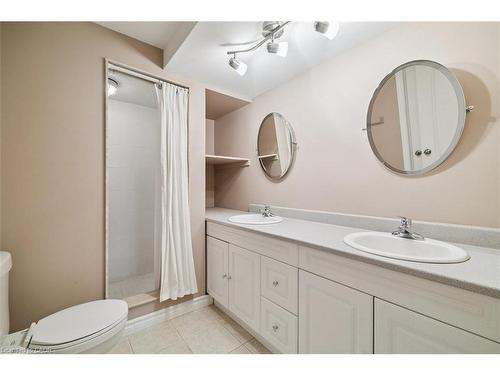 2428 Salcome Drive, Oakville, ON - Indoor Photo Showing Bathroom