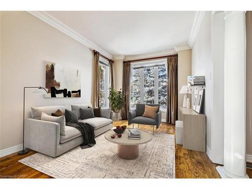 2428 Salcome Drive, Oakville, ON - Indoor Photo Showing Living Room