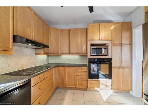 2428 Salcome Drive, Oakville, ON - Indoor Photo Showing Kitchen