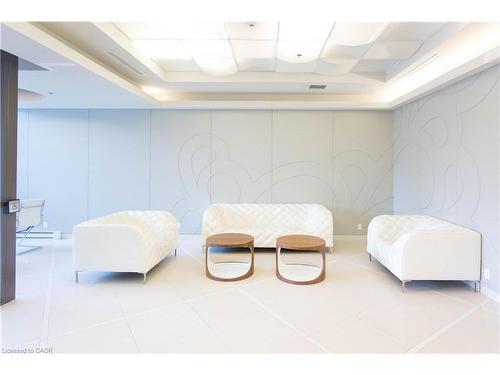 104-80 Esther Lorrie Drive, Toronto, ON - Indoor