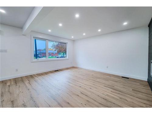 53 Winchester Boulevard, Hamilton, ON - Indoor