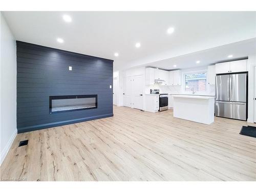 53 Winchester Boulevard, Hamilton, ON - Indoor