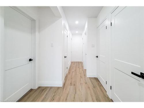 53 Winchester Boulevard, Hamilton, ON - Indoor Photo Showing Other Room