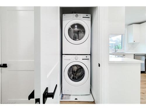 53 Winchester Boulevard, Hamilton, ON - Indoor Photo Showing Laundry Room