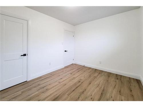 53 Winchester Boulevard, Hamilton, ON - Indoor Photo Showing Other Room