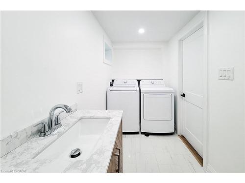 53 Winchester Boulevard, Hamilton, ON - Indoor Photo Showing Laundry Room