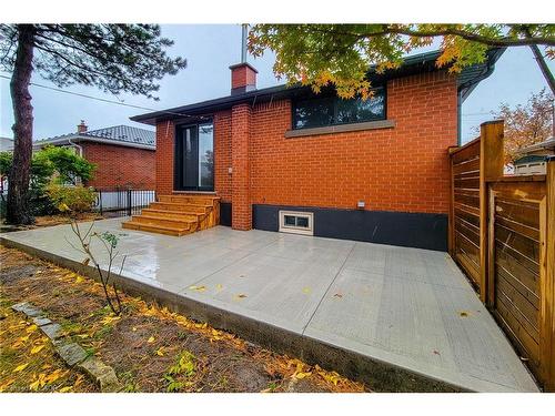 53 Winchester Boulevard, Hamilton, ON - Outdoor With Exterior