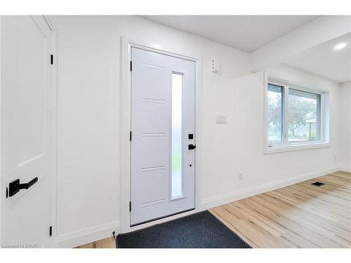 53 Winchester Boulevard, Hamilton, ON - Indoor Photo Showing Other Room