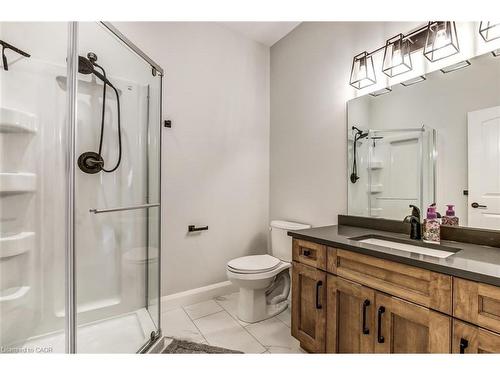 393 Argyle Avenue, Delhi, ON - Indoor Photo Showing Bathroom
