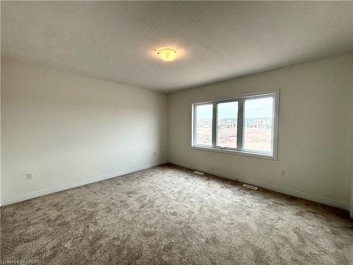 132 Port Crescent, Welland, ON - Indoor Photo Showing Other Room