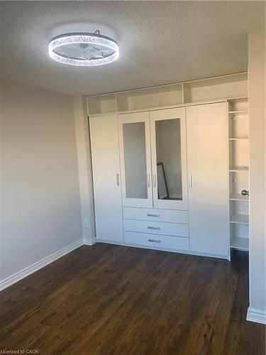 45-242 Lakeport Road, St. Catharines, ON - Indoor Photo Showing Other Room