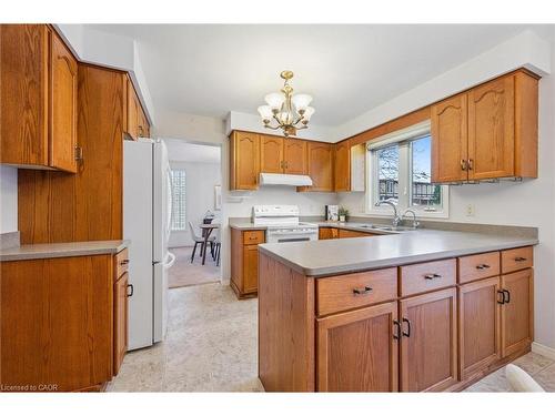 43 Brady Lane, Guelph, ON - Indoor Photo Showing Kitchen With Double Sink