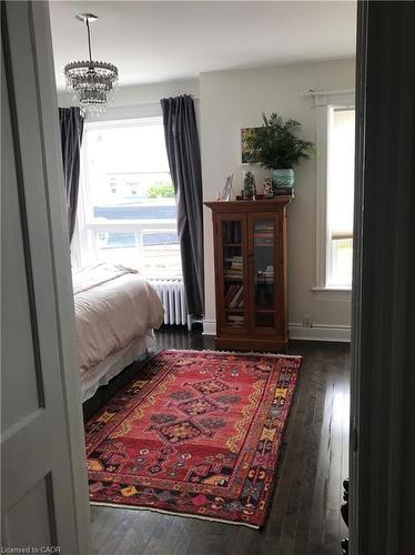 291 Bay Street N, Hamilton, ON - Indoor Photo Showing Bedroom