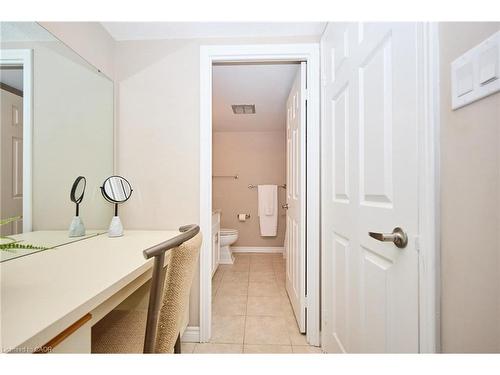 504-1240 Marlborough Court, Oakville, ON - Indoor