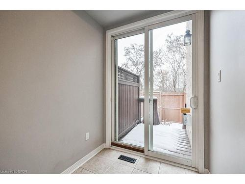 2980 Guire Common, Burlington, ON - Indoor Photo Showing Other Room