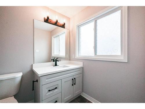 2980 Guire Common, Burlington, ON - Indoor Photo Showing Bathroom