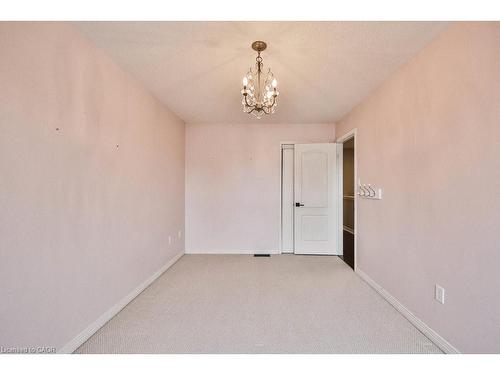 2980 Guire Common, Burlington, ON - Indoor Photo Showing Other Room