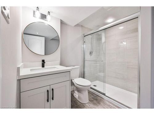 2980 Guire Common, Burlington, ON - Indoor Photo Showing Bathroom