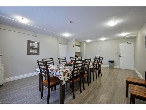 205-200 Jamieson Parkway, Cambridge, ON - Indoor Photo Showing Dining Room