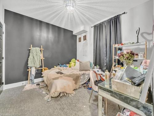 3374 Oriole Drive, London, ON - Indoor Photo Showing Bedroom