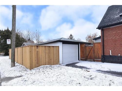 215 Walter Avenue S, Hamilton, ON - Outdoor