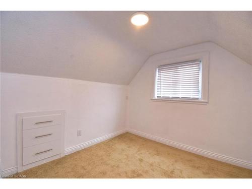 215 Walter Avenue S, Hamilton, ON - Indoor Photo Showing Other Room