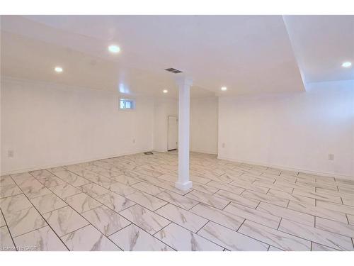 215 Walter Avenue S, Hamilton, ON - Indoor