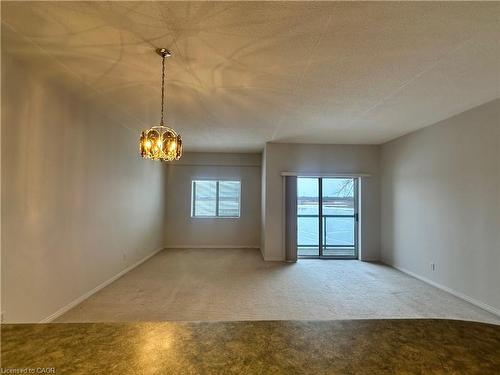 309-210 Main Street E, Dunnville, ON - Indoor Photo Showing Other Room