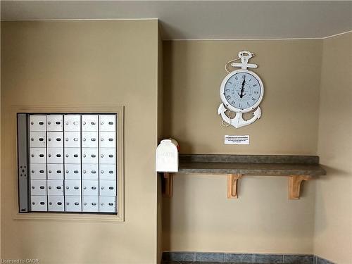 309-210 Main Street E, Dunnville, ON - Indoor Photo Showing Other Room