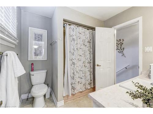 2145 Sandringham Drive, Burlington, ON - Indoor Photo Showing Bathroom
