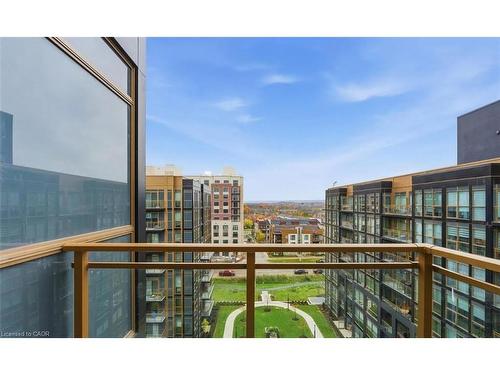 340-2343 Khalsa Gate, Oakville, ON - Outdoor