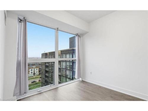 340-2343 Khalsa Gate, Oakville, ON - Indoor Photo Showing Other Room