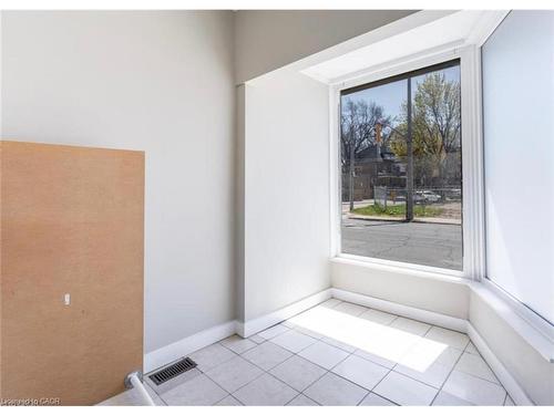 833 King Street E, Hamilton, ON 