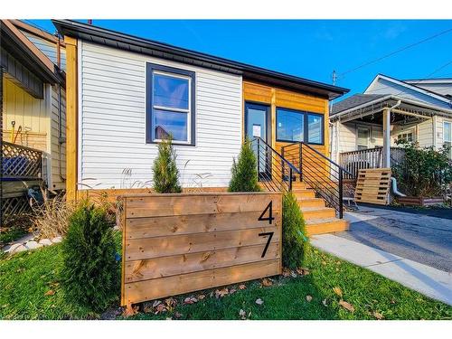 47 Gertrude Street, Hamilton, ON - Outdoor With Deck Patio Veranda