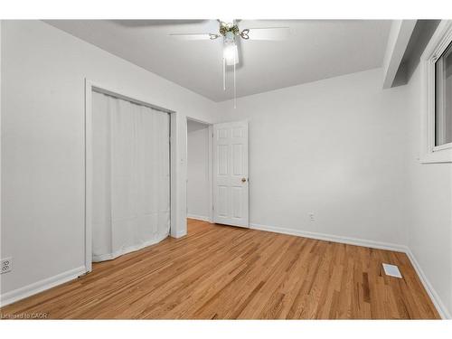 98 Laurier Avenue, Hamilton, ON - Indoor Photo Showing Other Room
