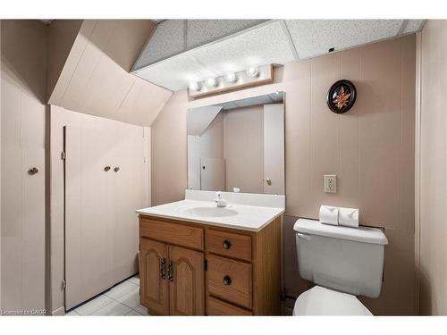 98 Laurier Avenue, Hamilton, ON - Indoor Photo Showing Bathroom