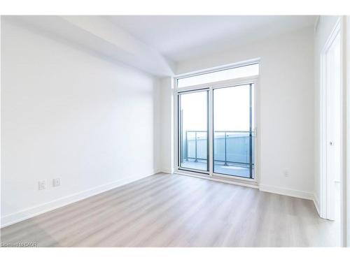 2302-25 Wellington Street S, Kitchener, ON - Indoor Photo Showing Other Room