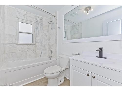 4743 Ryerson Crescent, Niagara Falls, ON - Indoor Photo Showing Bathroom