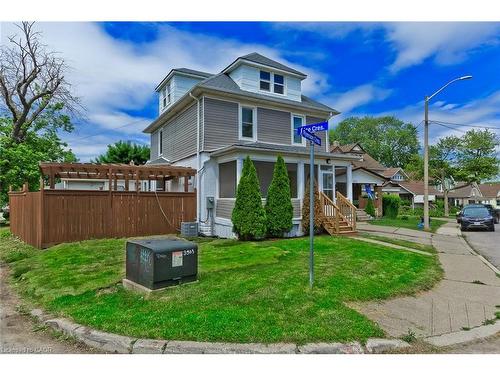 4743 Ryerson Crescent, Niagara Falls, ON - Outdoor With Deck Patio Veranda