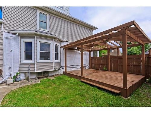 4743 Ryerson Crescent, Niagara Falls, ON - Outdoor