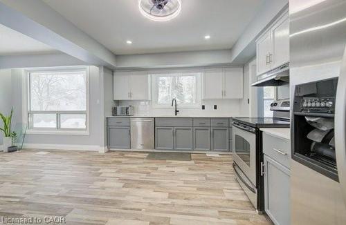 659 Gladstone Drive, Woodstock, ON - Indoor Photo Showing Kitchen