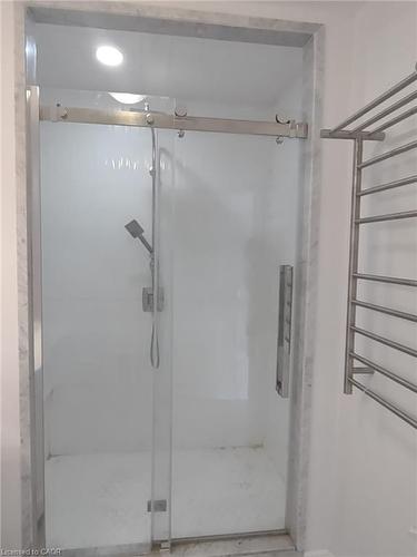 68 Napoli Drive, Hamilton, ON - Indoor Photo Showing Other Room