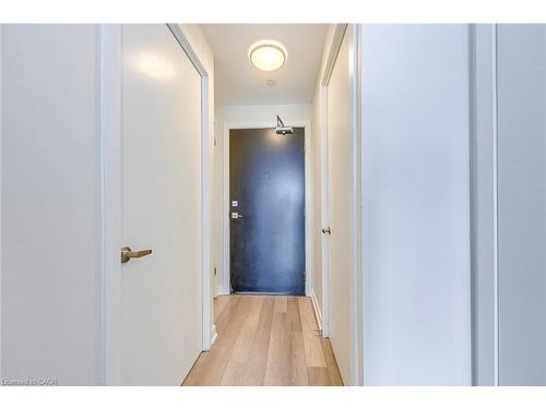 532-5230 Dundas Street, Burlington, ON - Indoor Photo Showing Other Room