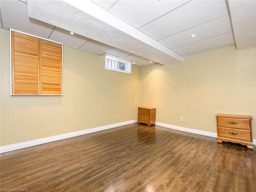 2137 Cleaver Avenue, Burlington, ON - Indoor