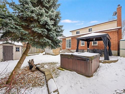 2137 Cleaver Avenue, Burlington, ON - Outdoor