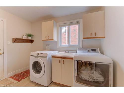 396 Otterbein Road, Kitchener, ON - Indoor Photo Showing Laundry Room