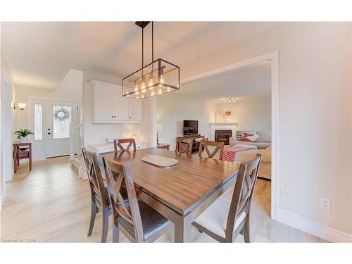 396 Otterbein Road, Kitchener, ON - Indoor Photo Showing Dining Room