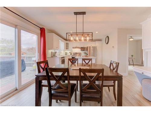 396 Otterbein Road, Kitchener, ON - Indoor Photo Showing Dining Room